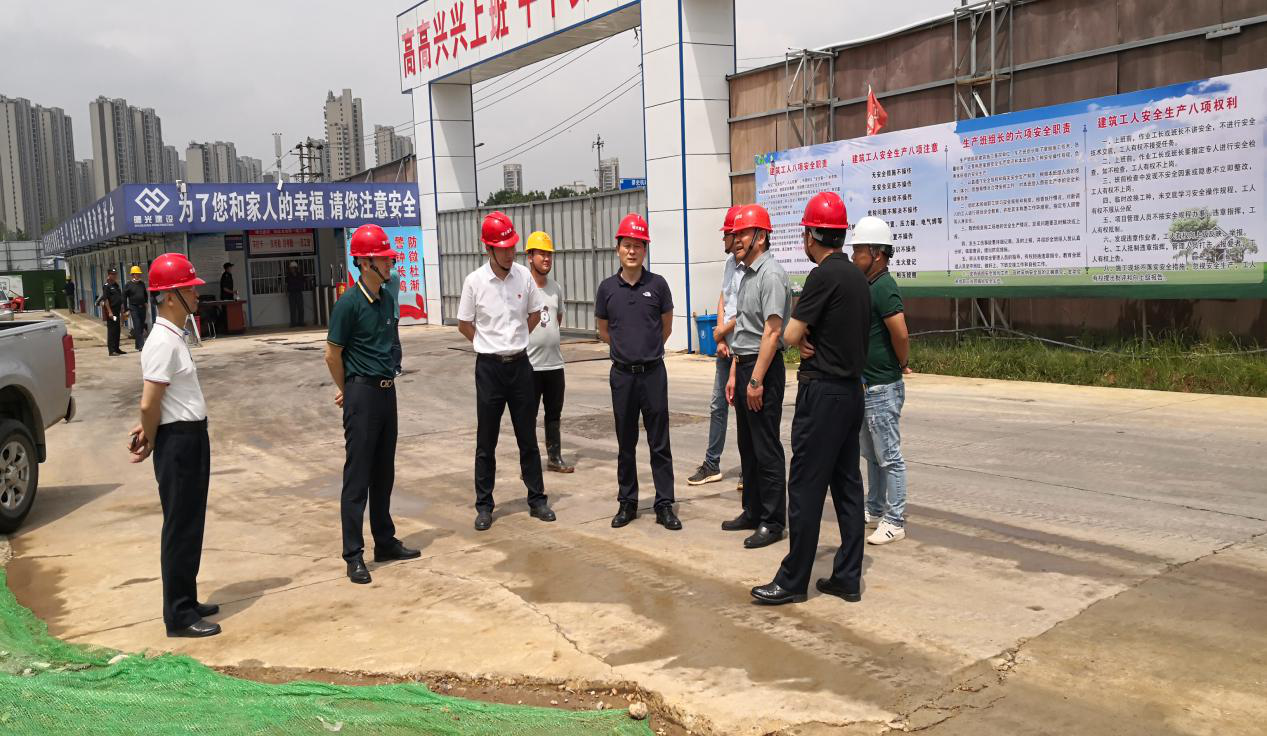 楊曉彬一行深入六安、霍邱項(xiàng)目調(diào)研安全生產(chǎn)工作