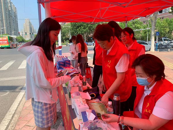 助力學(xué)子圓夢，踐行國企擔(dān)當(dāng)  安徽鹽業(yè)地產(chǎn)集團(tuán)組織愛心助考公益活動